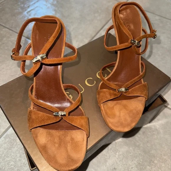 NWT vintage Gucci Bamboo brown suede strap heel sandal (size 7.5) - Picture 2 of 6